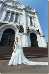 невеста у Храма Христа